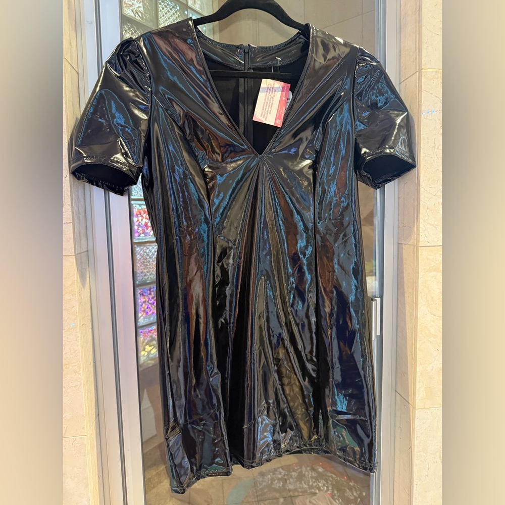 Shiny Black Short Sleeve Dress